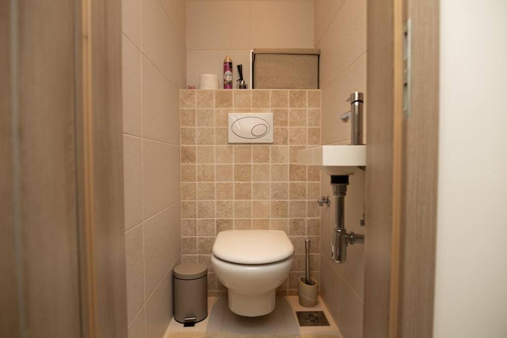 Martonfalvi Penthouse W Jacuzzi Debrecen Bagian luar foto