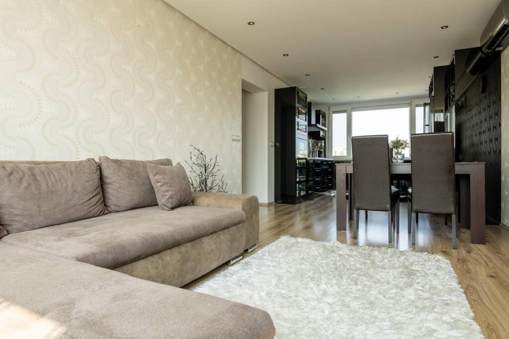 Martonfalvi Penthouse W Jacuzzi Debrecen Bagian luar foto